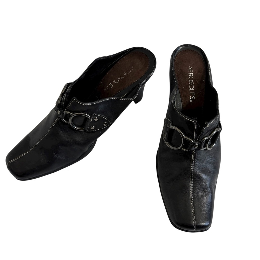 Aerosoles cinch worm black leather mules